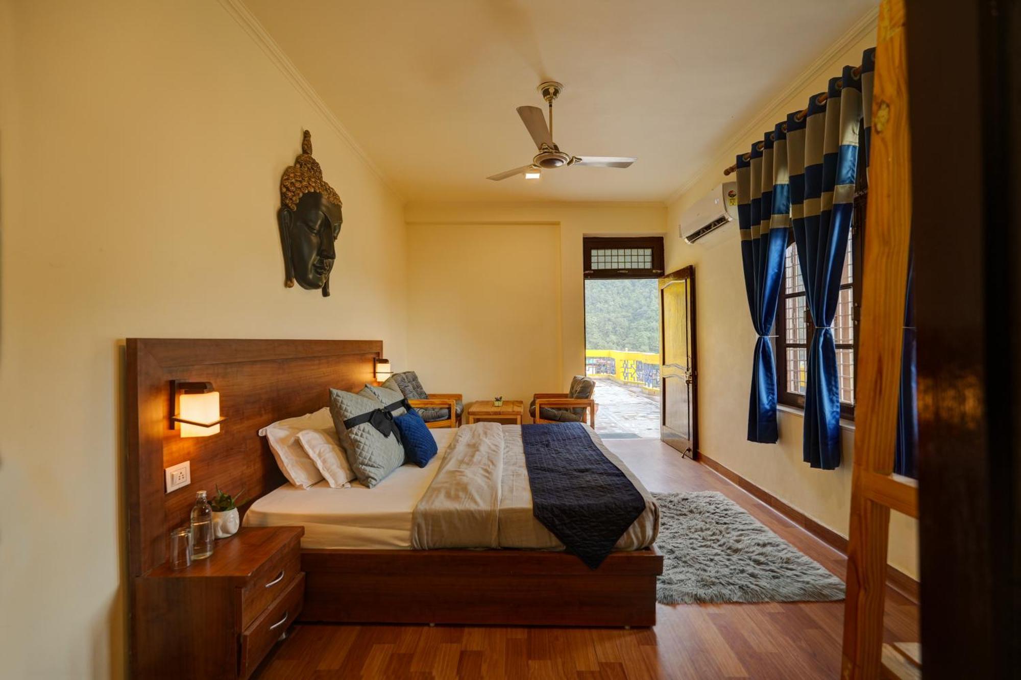 Shalom Backpackers Rishikesh Vandrehjem Eksteriør billede