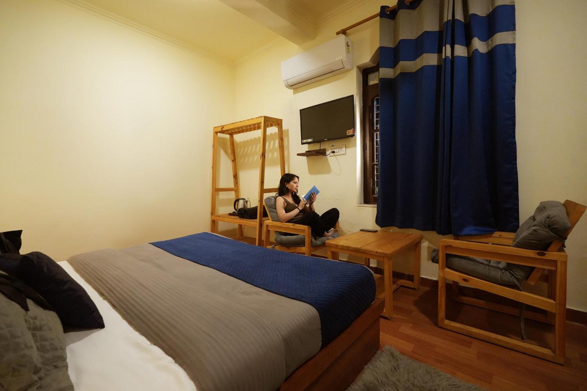 Shalom Backpackers Rishikesh Vandrehjem Værelse billede